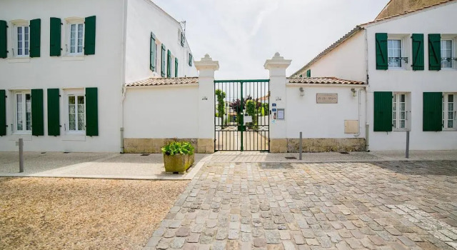 Апартаменты Standard Locations de Vacances Le Clos Rhea