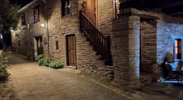 Коттедж с 3 комнатами Casas de Outeiro