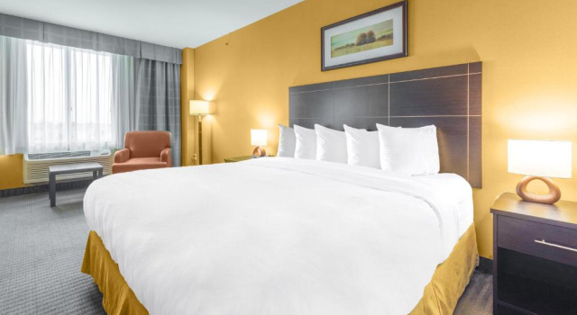 Номер Standard Quality Inn & Suites Victoriaville