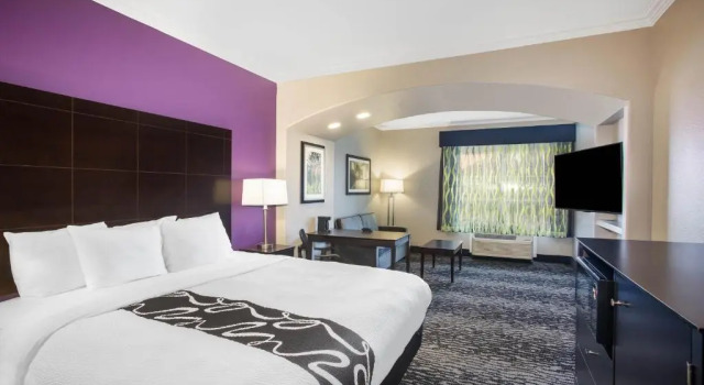 Двухместный номер Executive La Quinta by Wyndham Columbus TX
