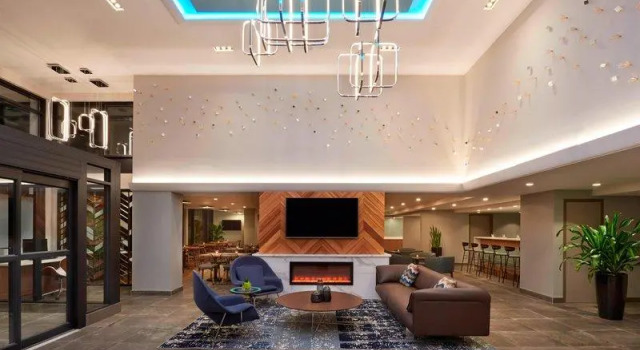 Кровать в общем номере Fairfield Inn by Marriott Montreal Downtown