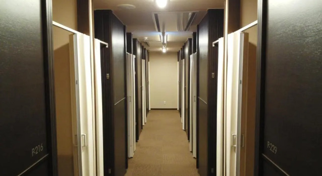 Мужская капсула Hotel Miyako Hills