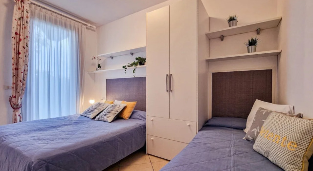 Ground-floor Apartment With Garden and Pool Access, Забронировать Апартаменты/квартира Бибионе-Пинеда Венето, рядом с Долина Вальгранде