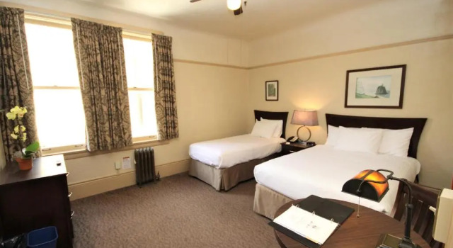 Трёхместный номер Standard Hotel Arcata