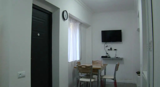 Tabukashvili Deadlock 1,,4 Apartment, Tbilisi