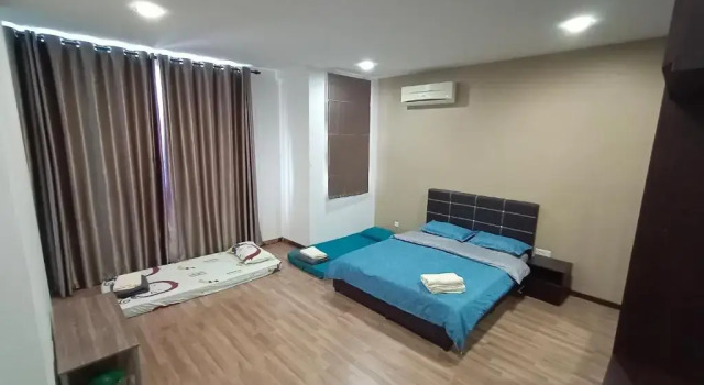 Коттедж Triple Z Homestay Kuching - LANDED 14 PAX