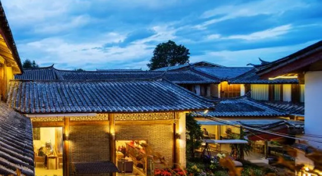 Hetianxia Inn, Prenota Hotel Hotel a Lijiang con parcheggio, Parcheggio