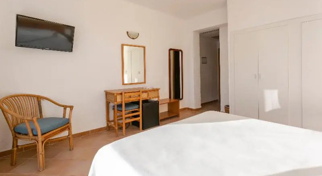 Economy Doppel Zimmer mit Balkon JS Cape Colom