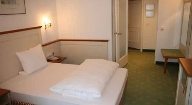Victoria, Reserva ahora Hotel Hoteles en Baden-Wurtemberg con aparcamiento, Aparcamiento