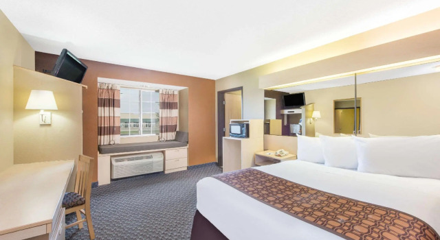 Двухместный номер Standard Microtel Inn and Suites Independence