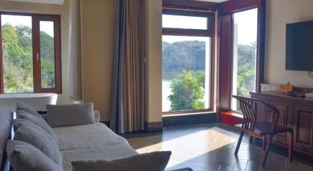 Люкс с 3 комнатами Qiuhai Hanshe Homestay