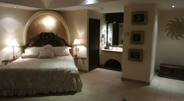Люкс Hacienda Hotel