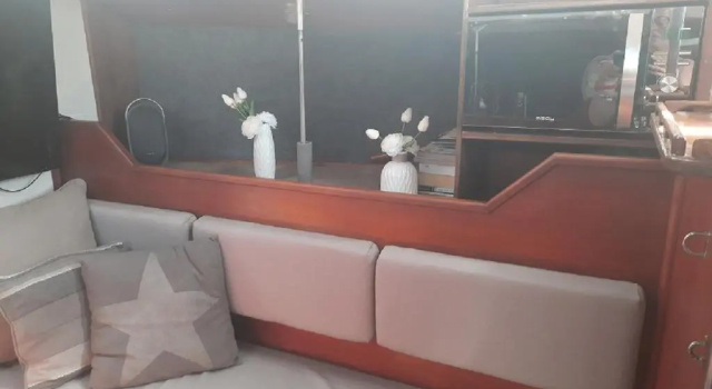 Voilier logement spacieux à louer au port - Gruissan Plage - 11 Aude