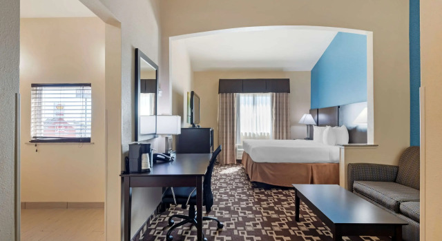 Двухместный номер Standard Best Western Plus Arlington North Hotel & Suites