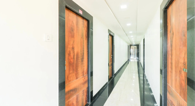 OYO 68826  R K Lodging And Amrut Restaurant, Забронировать Отель Отели штата Махараштры 3 звезды, 3*