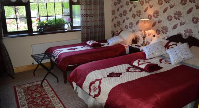 Weir view Bed and Breakfast, Book Hotel Durrow Laois