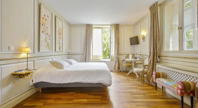 Полулюкс Hotel Villa Catarie