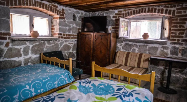 Camera Standard Guest House Antika