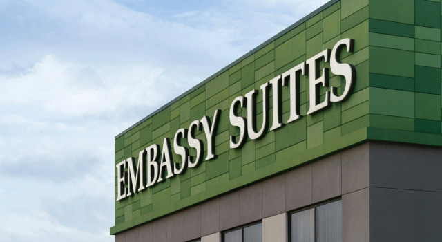 Embassy Suites Salt Lake / West Valley City, Varaa Hotelli  