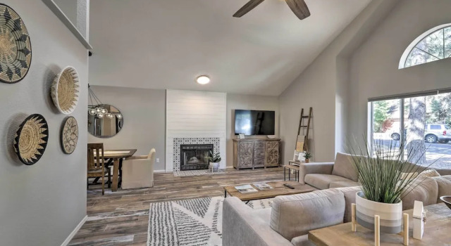 Коттедж Modern Flagstaff Retreat ~ 4 Mi to Downtown!