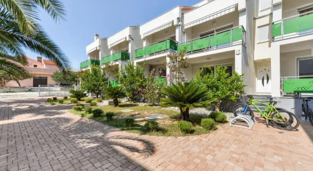 Batimat Apartments