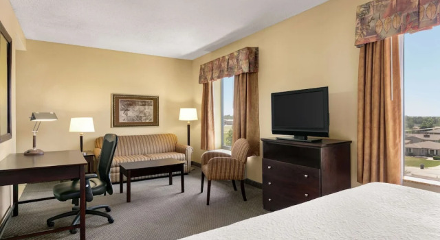 Люкс Hampton Inn & Suites Lawton