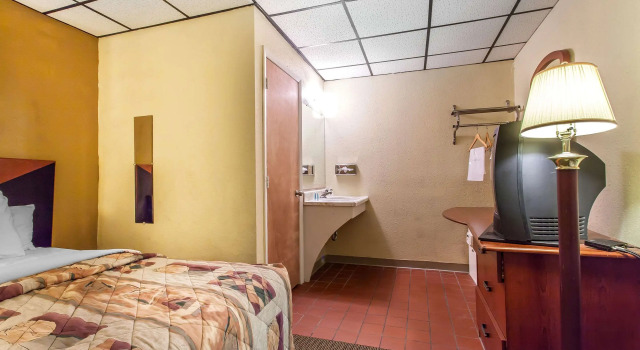 Двухместный номер Standard Rodeway Inn Sandusky North