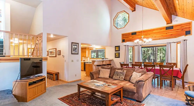 Alpenglow by Tahoe Mountain Properties, Забронировать Отель Бизнес-отели Траков, 4* 5*