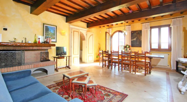 Villa Elena 33120