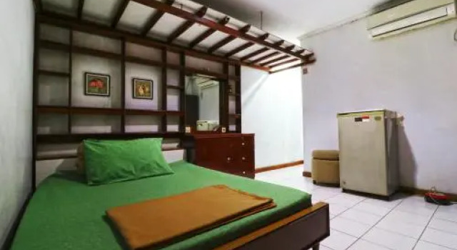 Old Town Guest House, Забронировать Гостевой дом Отели Джакарты с парковкой, рядом с Glodok Market, Парковка