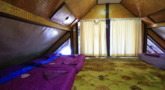 Шестиместный семейный номер Standard с балконом White Sand Beach Resort