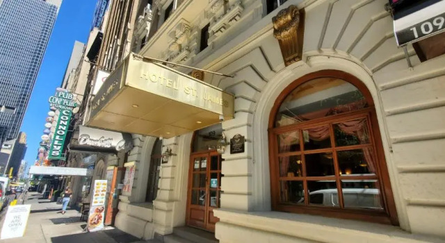 Hotel St. James