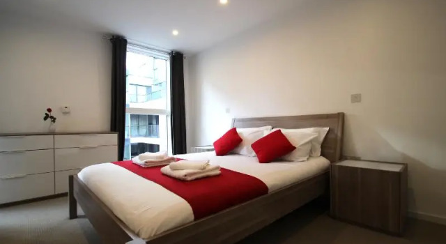 Premium Dance Square Serviced Apartments