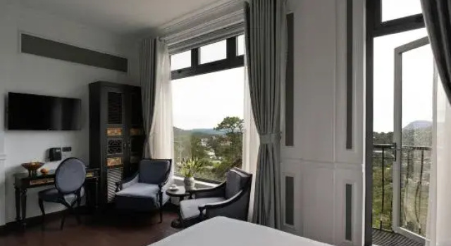 Номер Deluxe с видом на окрестности The Gate Boutique Hotel Đà Lạt