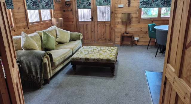 Forest Cabin Retreat-sleeps 2-garden, Wifi, Trails, Book Feriehus Villaer i Fordingbridge, Villa