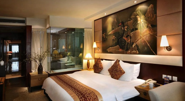 Universal House Grand Romance Hotel, Boek Hotel Hotels in Chengdu met parkeren, Parkeren