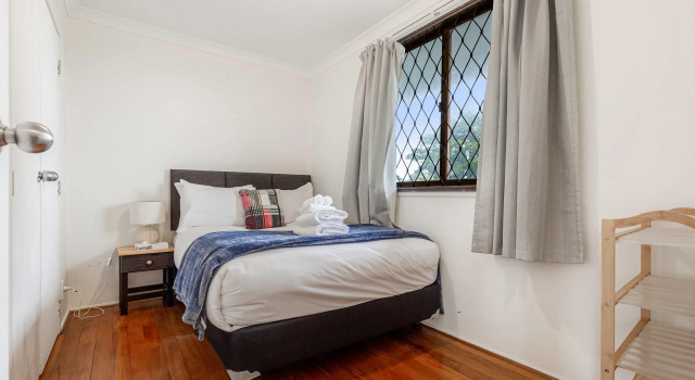 Lovely 2-Bedroom Apartment with Free Parking, Rezerwuj Apartament Hotele w Auckland Region z parkingiem, Parking