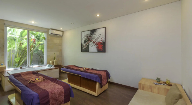 Uppala Villa & Spa Umalas, Rezervovat Lázně / Resort Hotely v Bali se snídaní, Snídaně