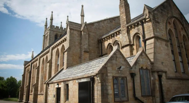Апартаменты Central Penthouse in Converted Church - Free parking - Free WiFi