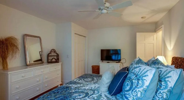 Deer Point Villas 1518 by RedAwning
