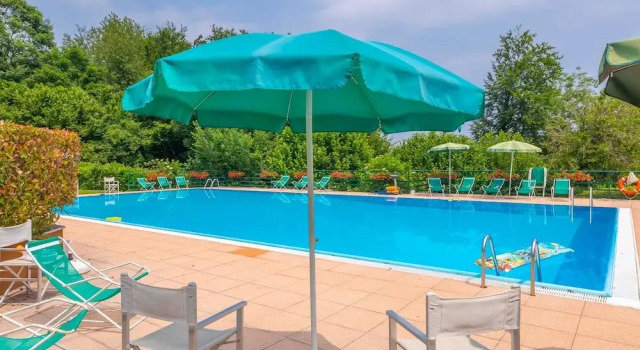 Коттедж La Parusciola Pool Residence