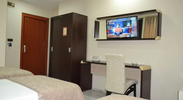 Трёхместный номер Standard с видом на город Adana Kucuksaat Hotel