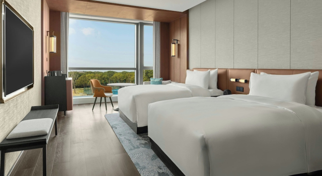 Четырёхместный номер Deluxe с видом на сад Sheraton Suzhou Yangcheng Lake