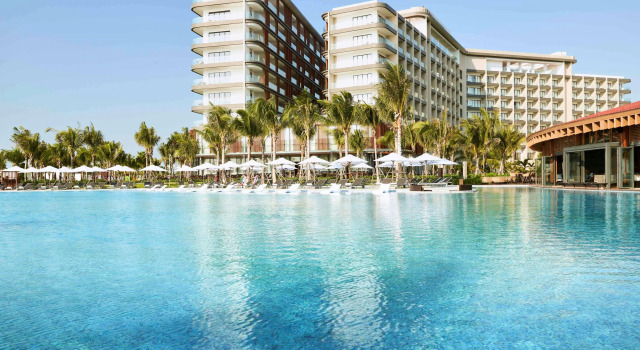 Курортный отель Mövenpick Resort Waverly Phu Quoc