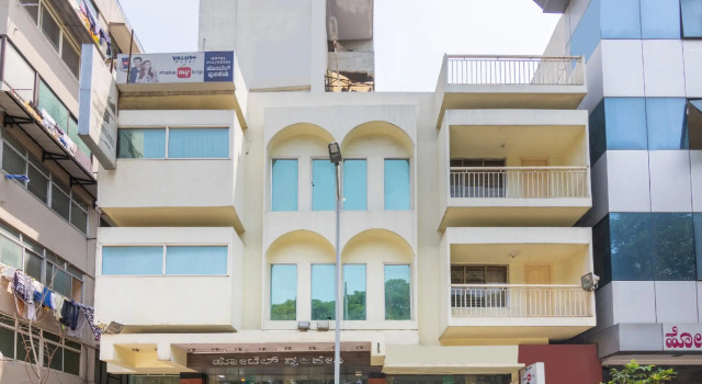 OYO 3778 Hotel Pulkeshi