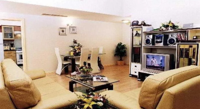 Elite Four, Rezervovat Hotel Hotely v Capital Governorate s bazénem, Bazén