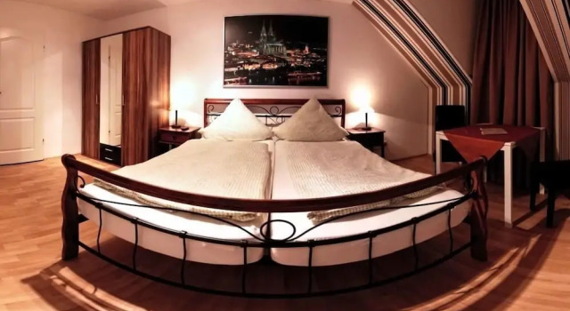 Двухместный номер Comfort Balthasar Neumann Speiserei & Gästehaus - Zentrum Brühl -E-Ladestation, nähe Phantasialand