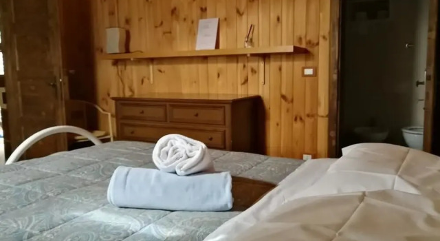 Villa Manna B&B, Rezervați Bed and Breakfast Hoteluri în Guarcino cu parcare, Parcare