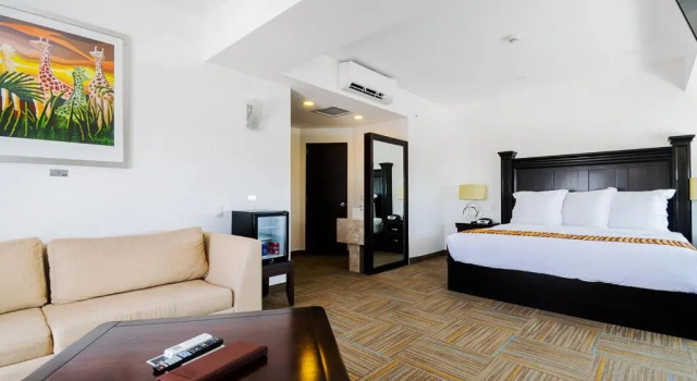 Полулюкс Hotel Stadium Leon
