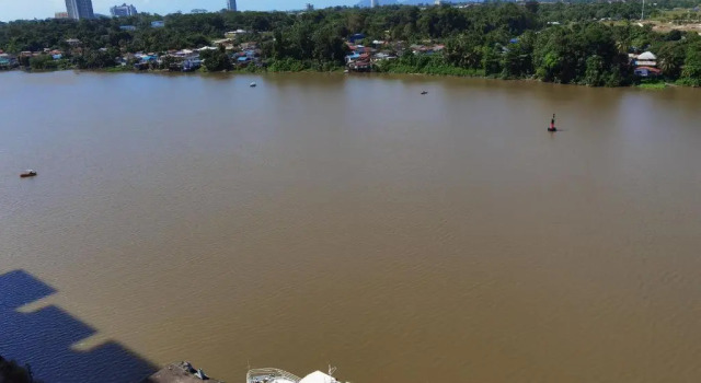 Апартаменты с 3 комнатами Jeff and Ricky Homestay Kuching Riverine